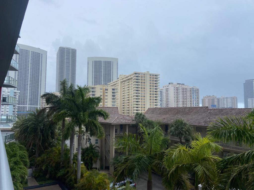 Miami Beach Studio Amazing Views 405B 哈兰代尔海滩 外观 照片